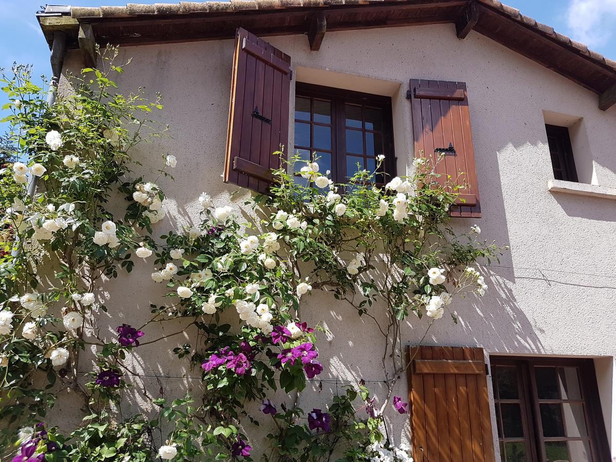 La Pommeraie-sur-Sèvre Le Moulin De Charin Bed & Breakfast エクステリア 写真