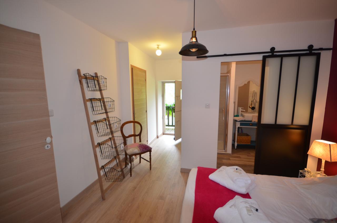 La Pommeraie-sur-Sèvre Le Moulin De Charin Bed & Breakfast エクステリア 写真