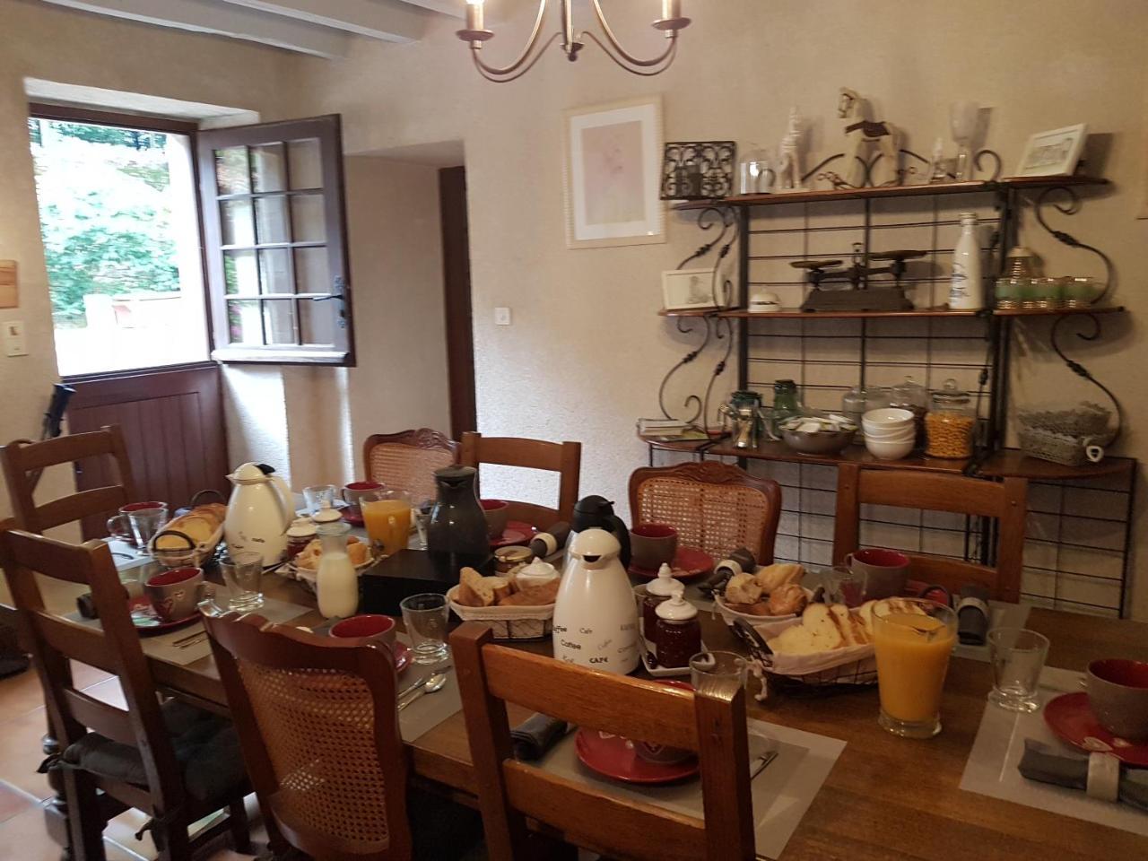 La Pommeraie-sur-Sèvre Le Moulin De Charin Bed & Breakfast エクステリア 写真